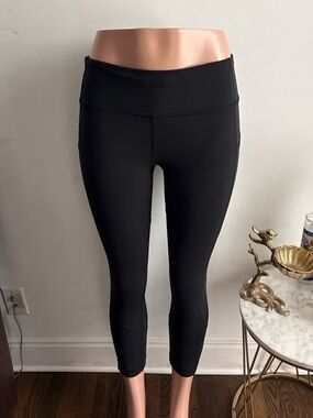 lululemon athletica Black High-Rise Cropped Leggings